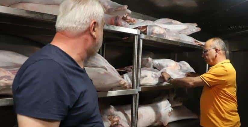 Turgutlu’da yardım kampanyasına rekor bağış | 13 ton kurban eti bağışlandı