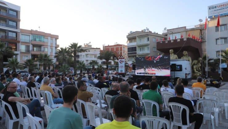 Turgutlu’da milli maç heyecanı |Milli Maç dev ekranda izlenecek